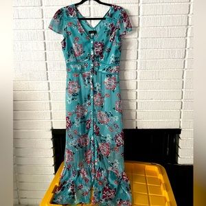 button down v- neck short sleeve dress